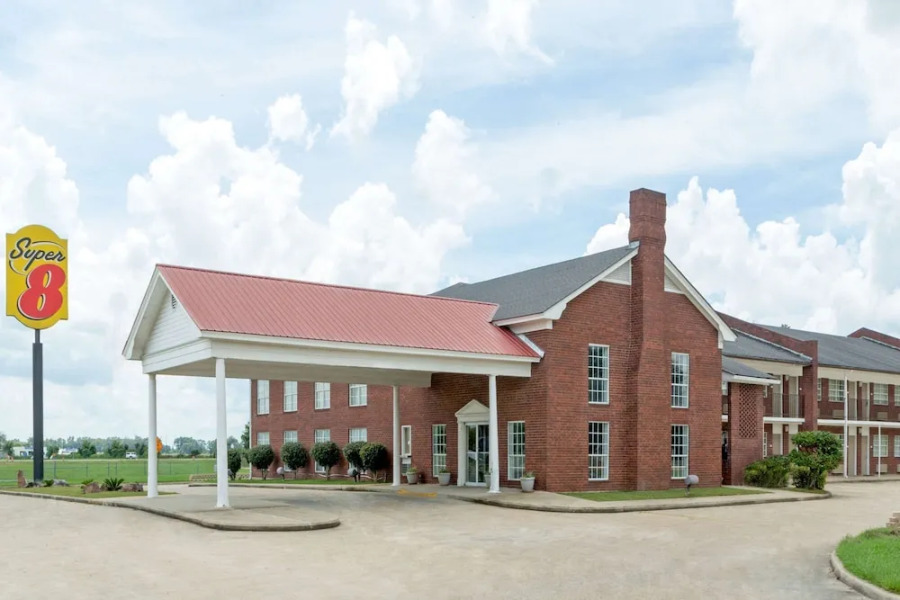 Super 8 Tallulah La