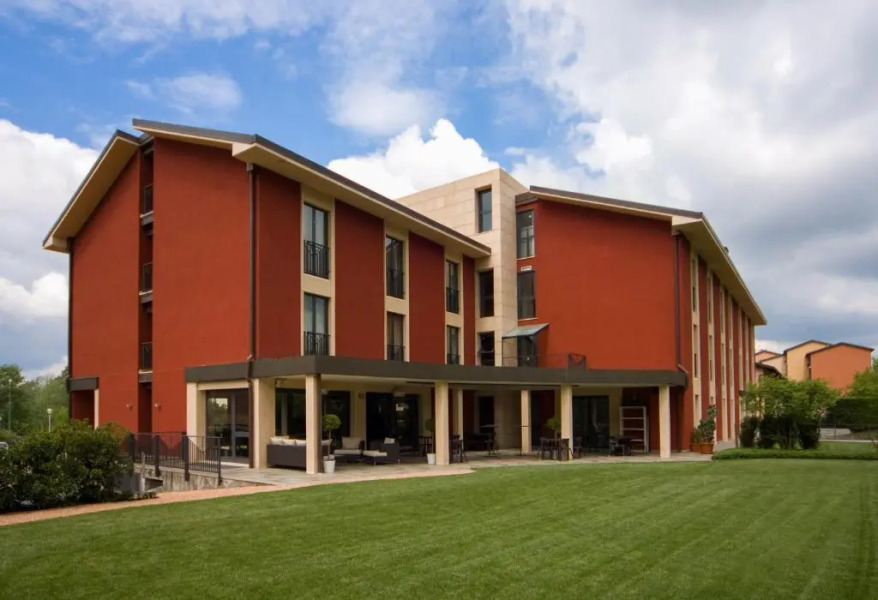 Red's Redaelli Hotel