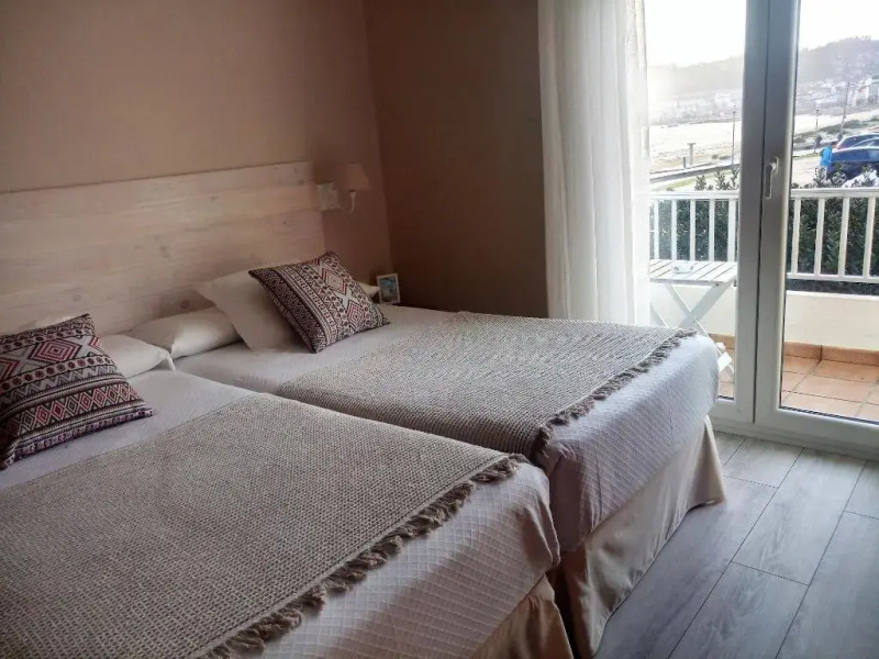 Rodeiramar 2A Hostal & Apartamentos