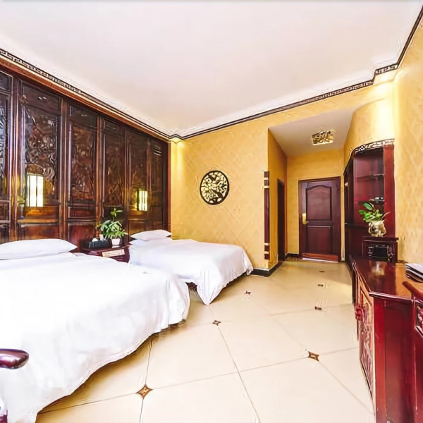 Dali Blue Mountain Hotel (Dali Ancient City South Gate)