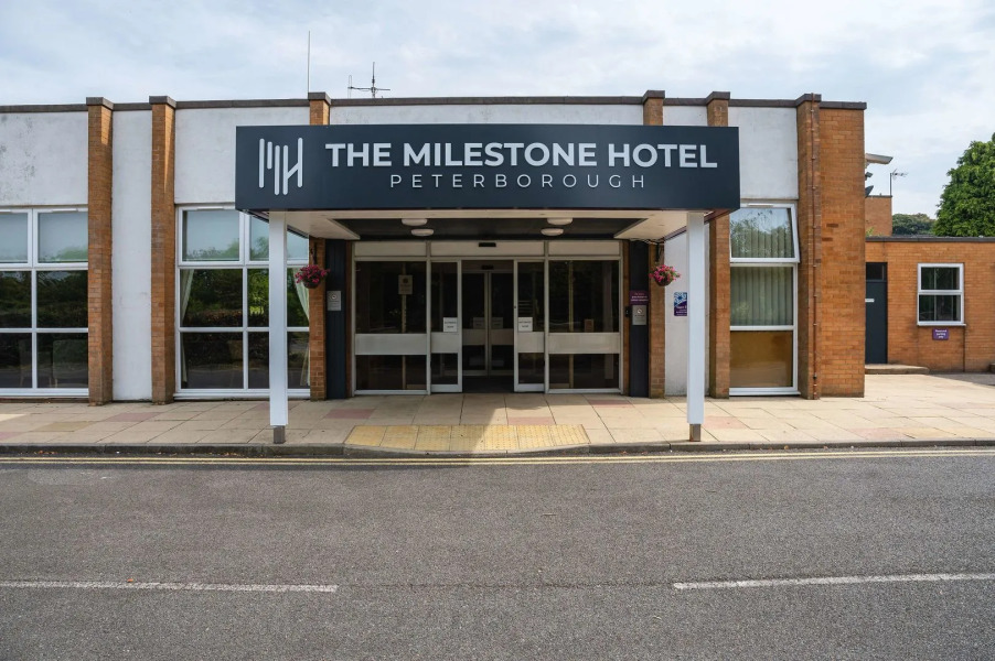 Premier Inn Peterborough (A1(M)J16)