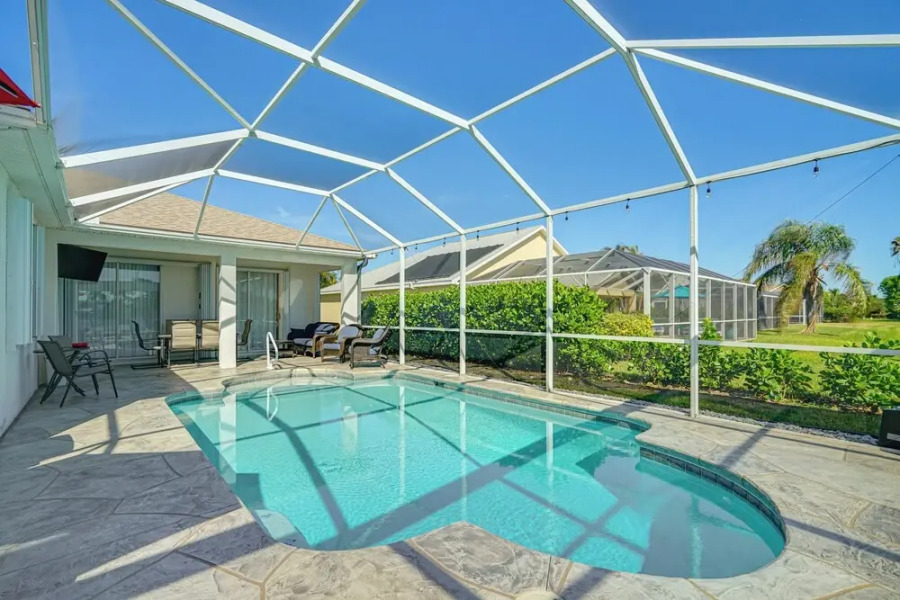 Sunny Fort Myers Home w/ Heated Pool!