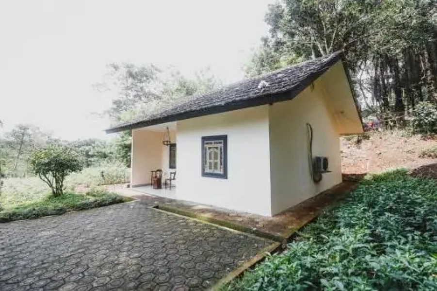 RedDoorz @ Wisata Bukit Baros