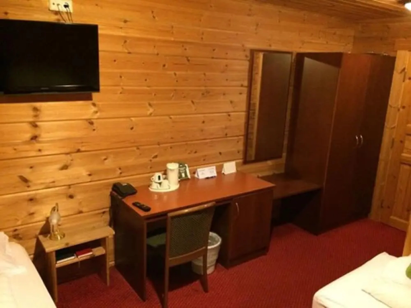 Hotel Framtíð