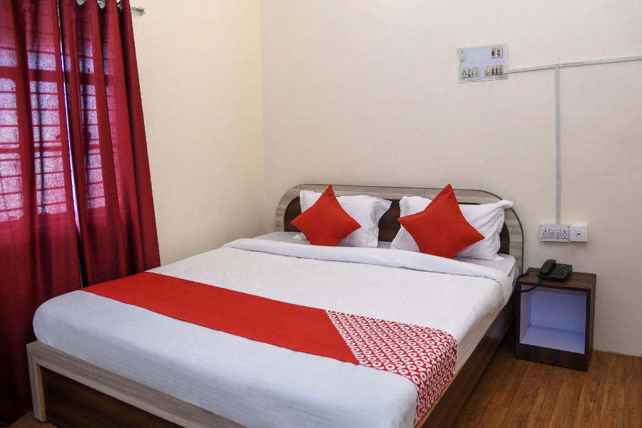 OYO 15684 Hotel Vibrant Inn