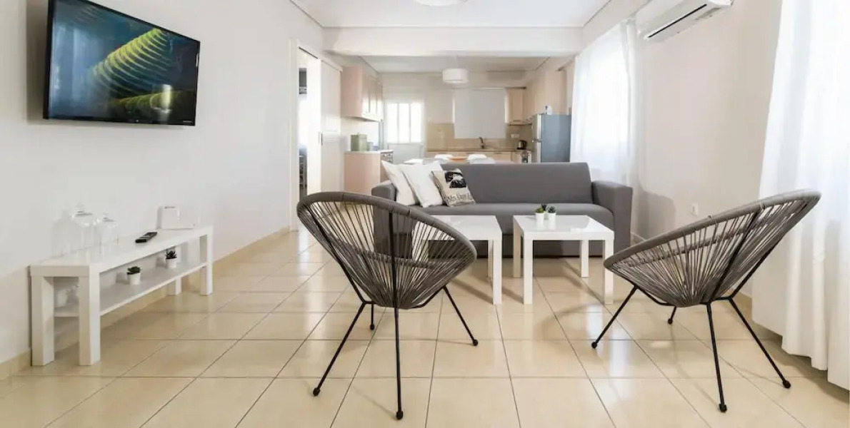 Elise Apartment Airport  by Airstay