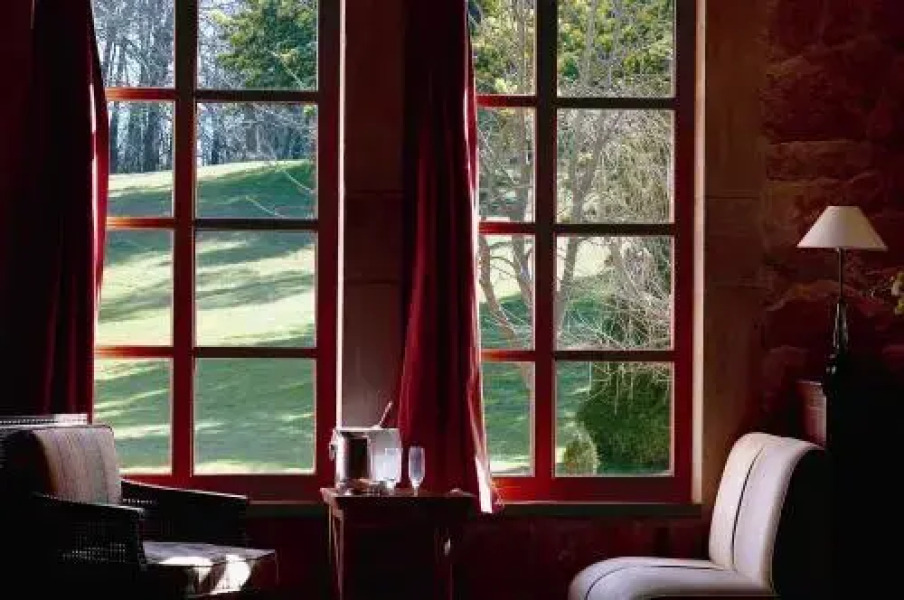 Hotel Restaurante La Campana