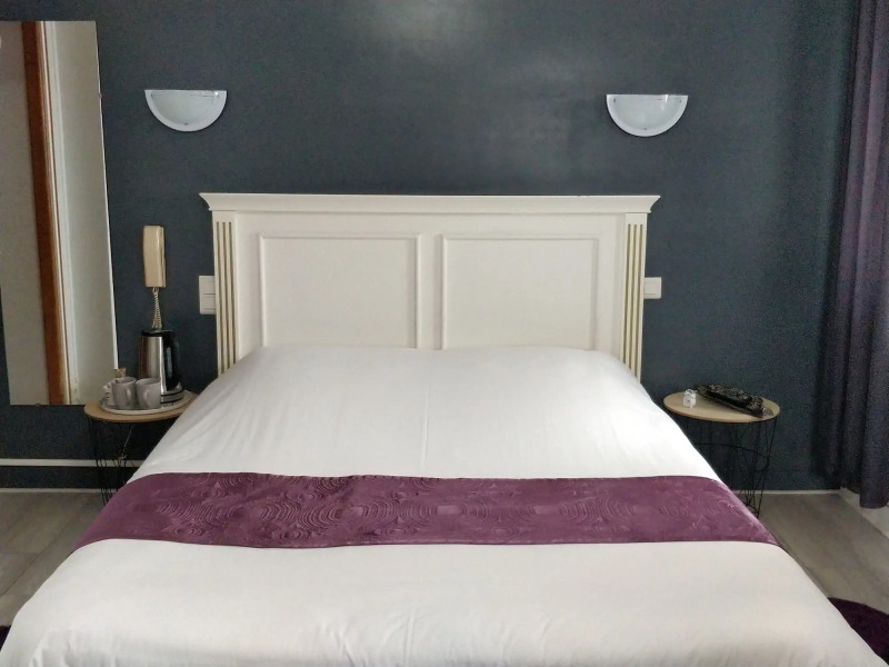 Les Grands Voyageurs