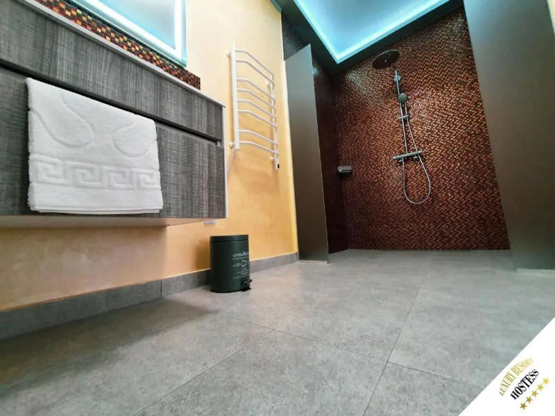 Luxury Resort Hostess