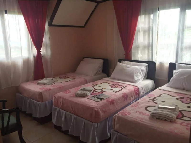 RK's Garden Breeze Hotel & Restaurant