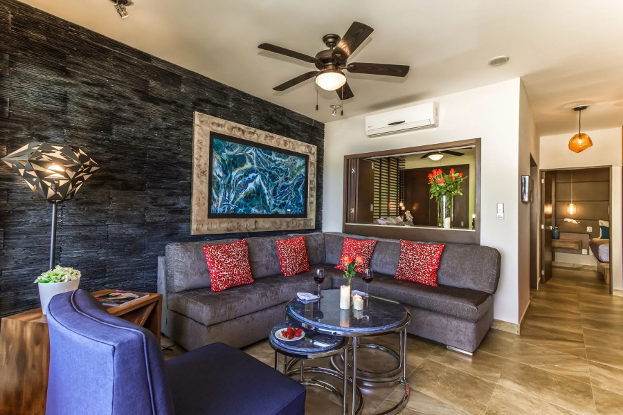 Pinnacle Resorts 220