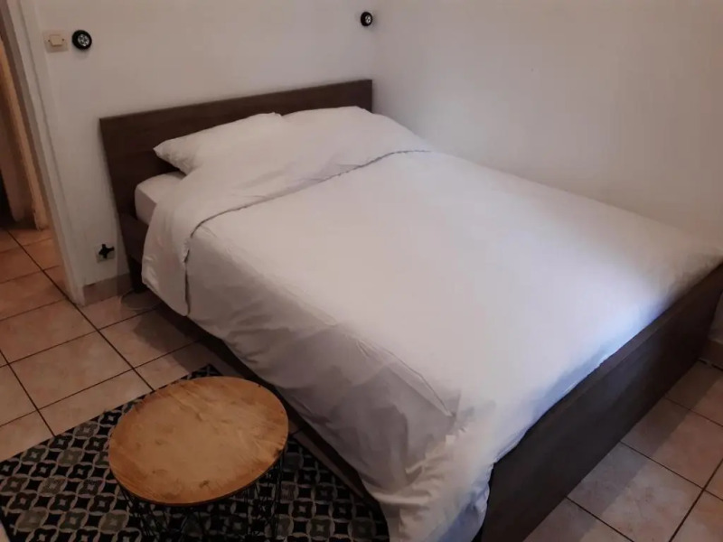 Appartement AAD1 Clamart 200 m du Tramway T6 st pavé blc avec cuisine séparée