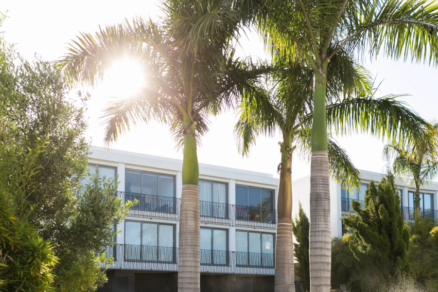 Avant-garde design apartment overlooking the Teide