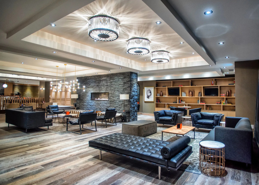 Sandman Signature Mississauga Hotel