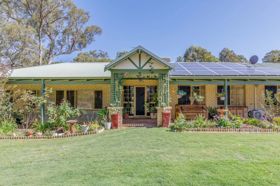 Devonleigh Bed & Breakfast