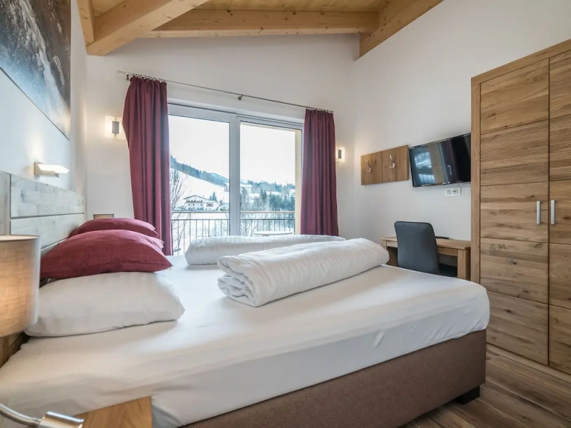 Spacious Apartment in Werfenweng near Lake