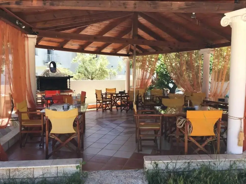 Villa Askamnia and Suites