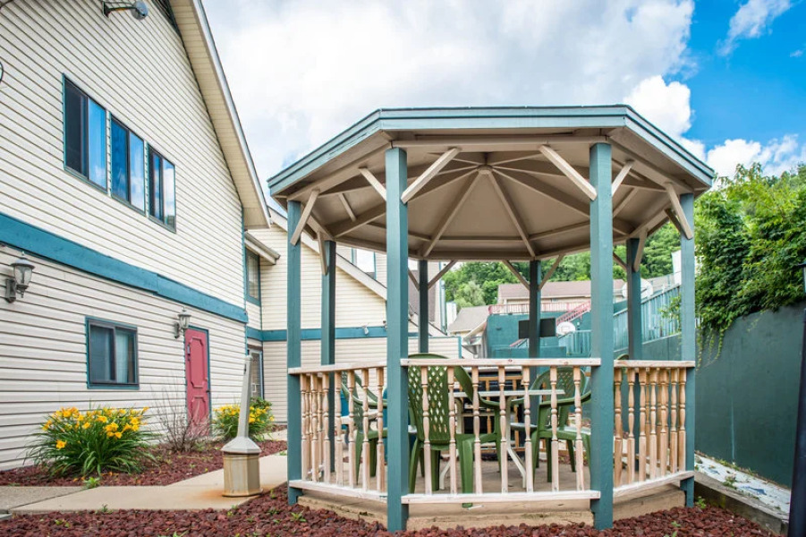 Quality Suites Pittsburgh