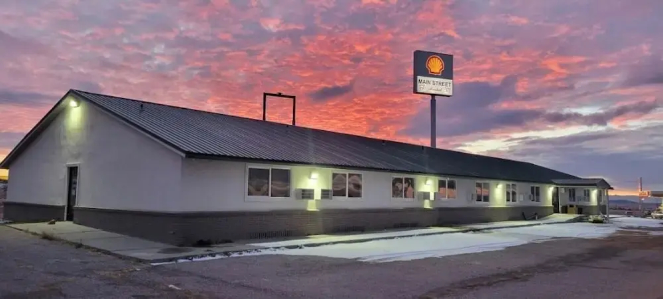 New Western Inn & Suites
