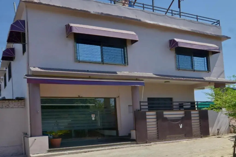 OYO 3422 Hotel Golden Berry