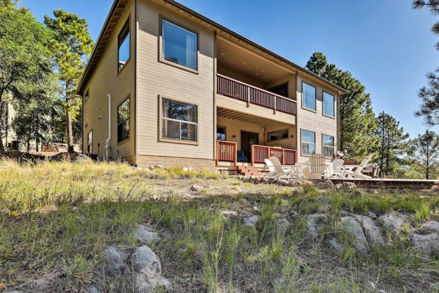Spacious Flagstaff Home With Fire Pit & Game Room!