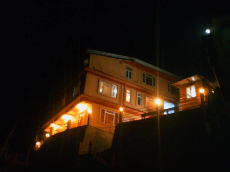 Hotel Tenzing Retreat