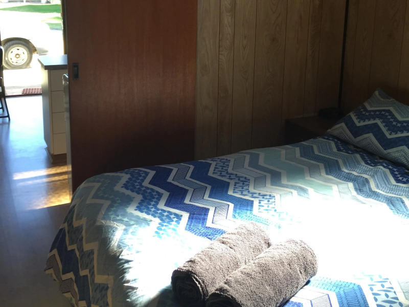 Hillcrest Tourist Park Cabin