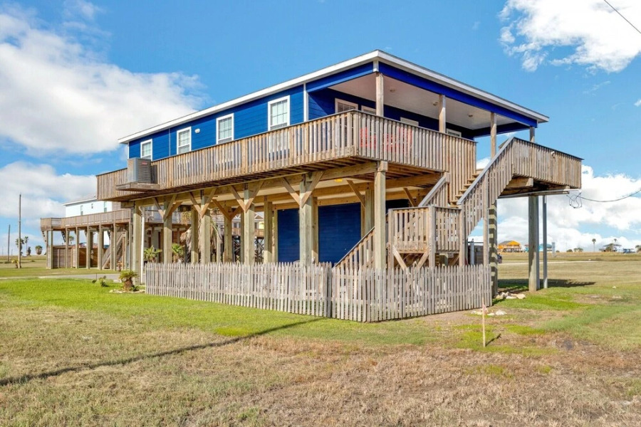 New! Stunning Beach House w/ Views