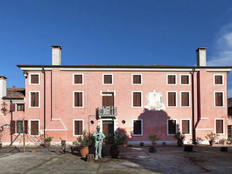 Countryside Bliss With Pool & Tennis