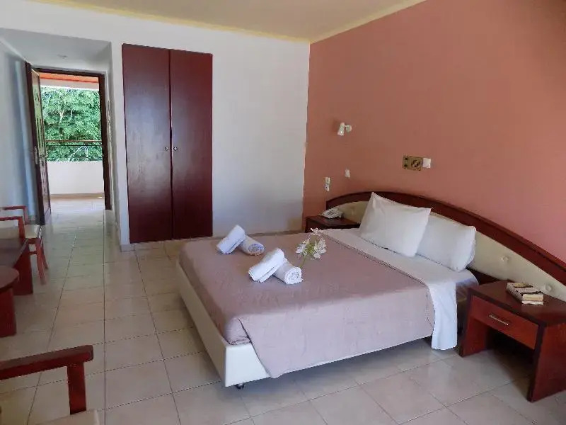 Lefkada Beachfront Apartment