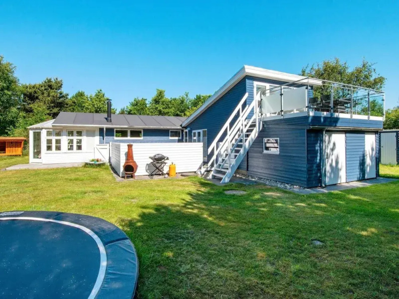 Simplistic Holiday Home in Ringkøbing near Sea