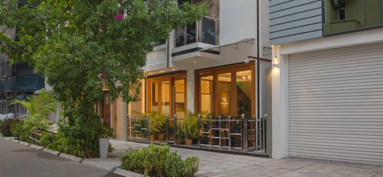 Отель Samann Host