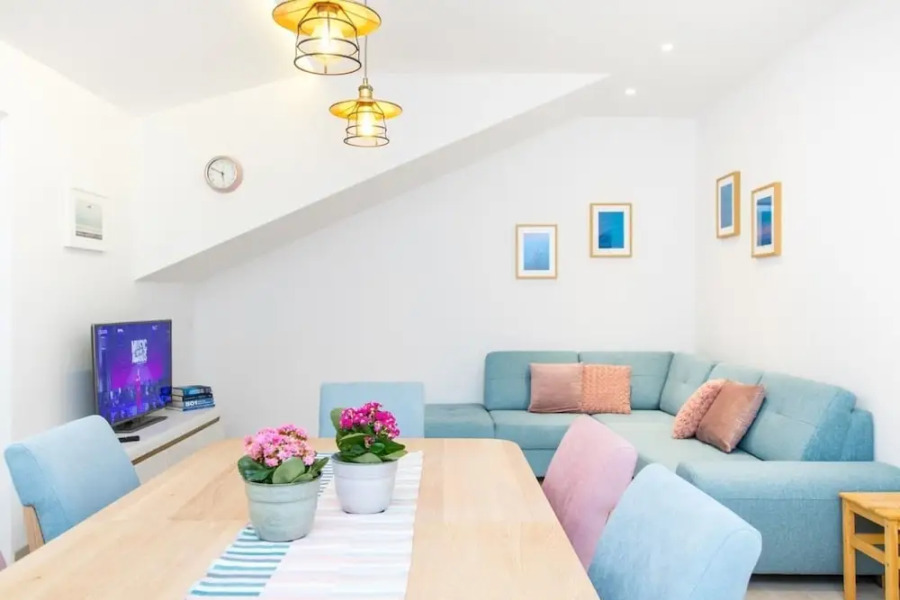 Remarkable 5-bed Villa in Labin