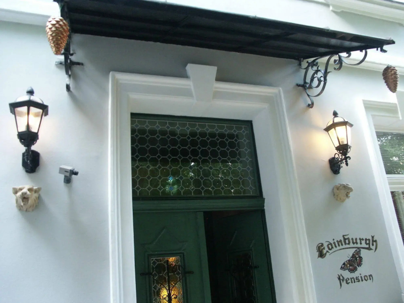 Pension Edinburgh