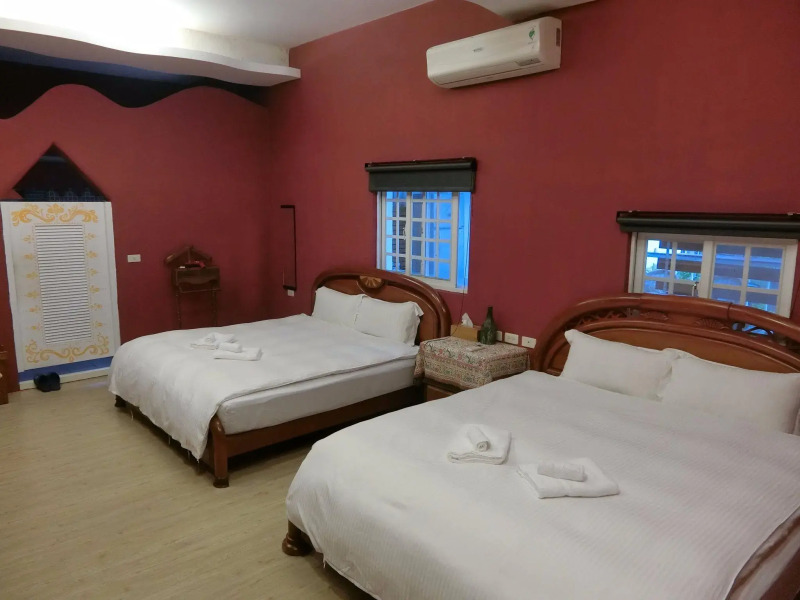 DreamButterfly Pet & Nature Hostel