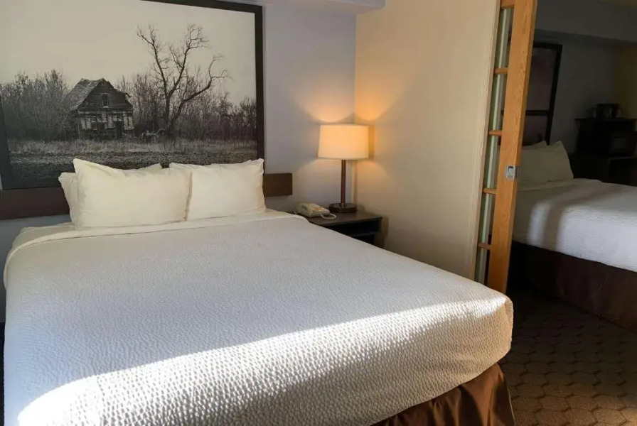 Super 8 Swan River MB