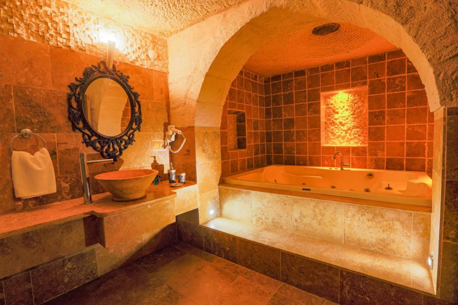 Sinasos Palace Cave Hotel