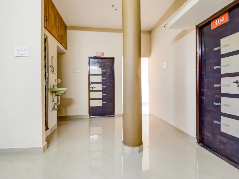 The Highway Inn by OYO Rooms