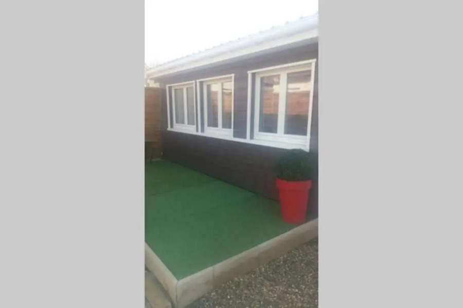 Studio Chocolat (Adults Only)