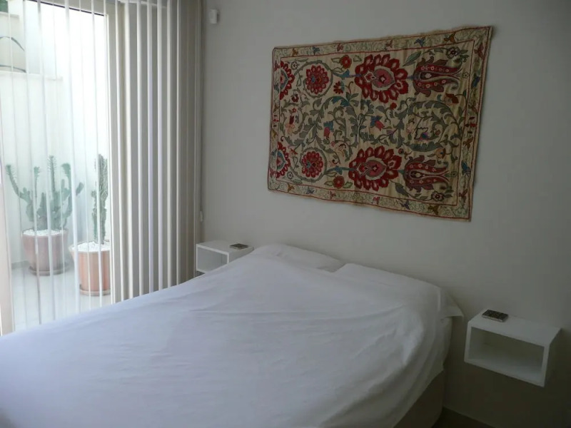 Aquamarine Apartments