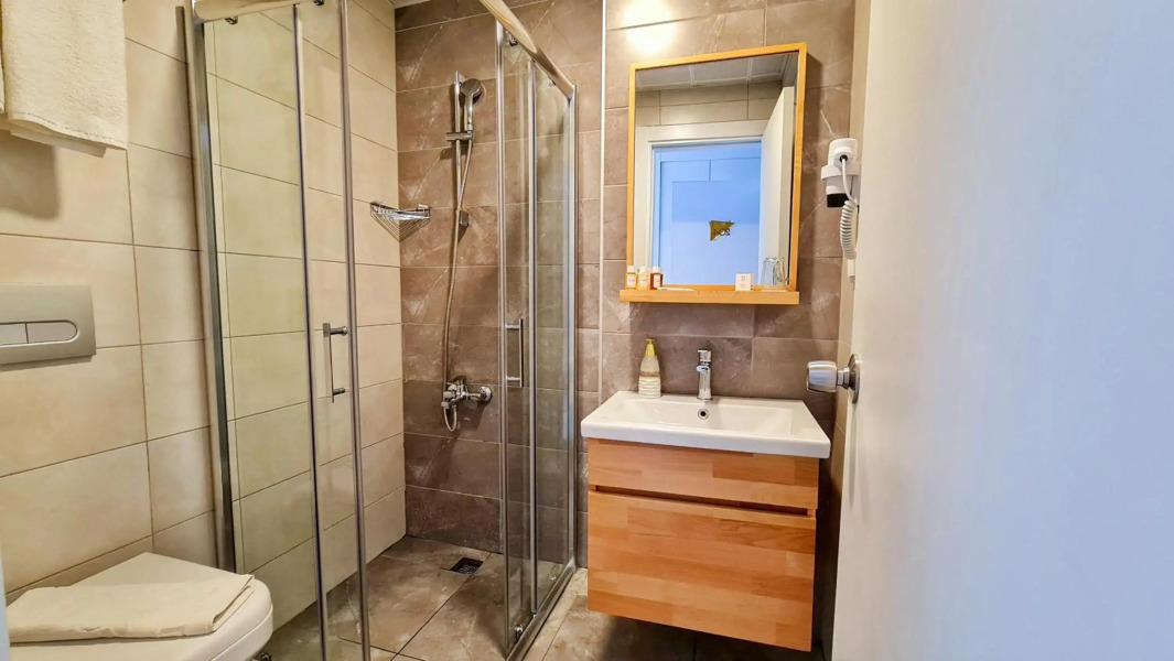 Letstay Hotel (Adults Only 12+)