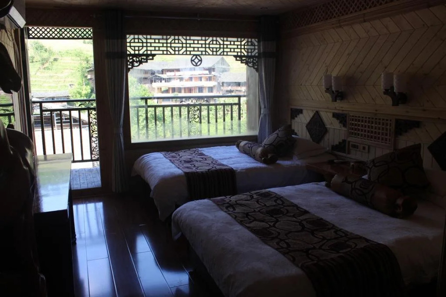 LongShenglongji Hotel