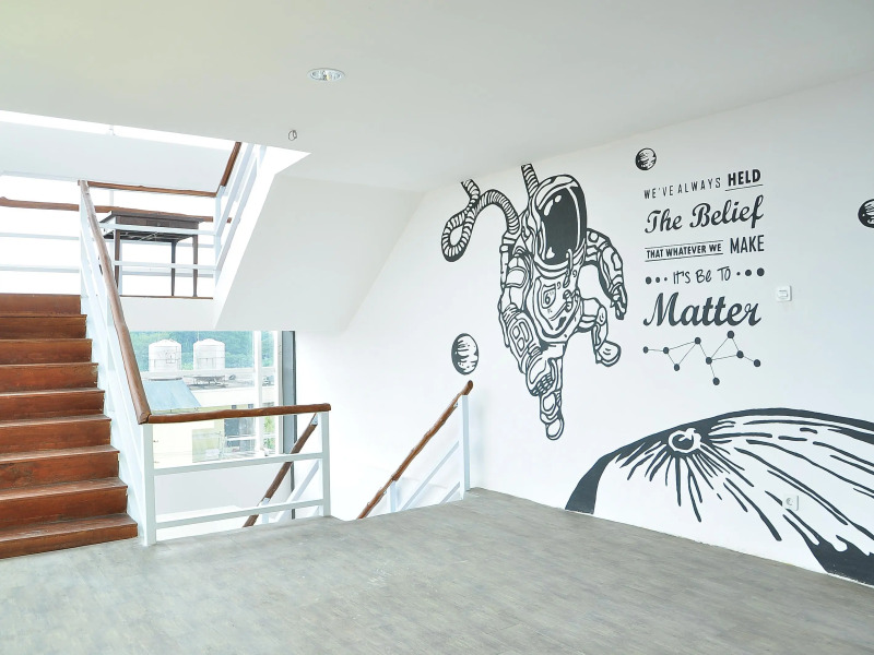 Summer Bed and Breakfast Hotel