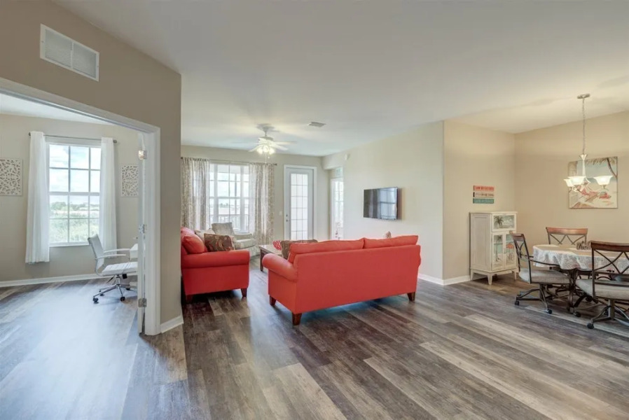 Majestic Palms Condo