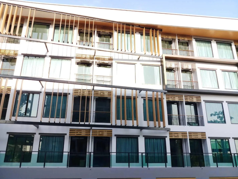 Crystal Srivaree Suvarnabhumi Hotel