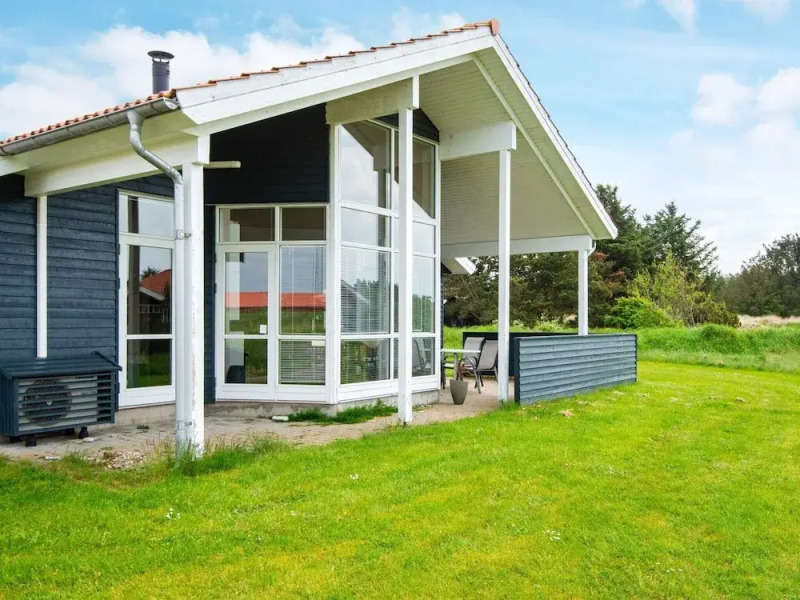 10 Person Holiday Home in Ulfborg