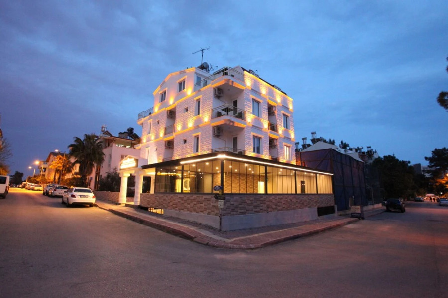 Golden Spark Apart Hotel