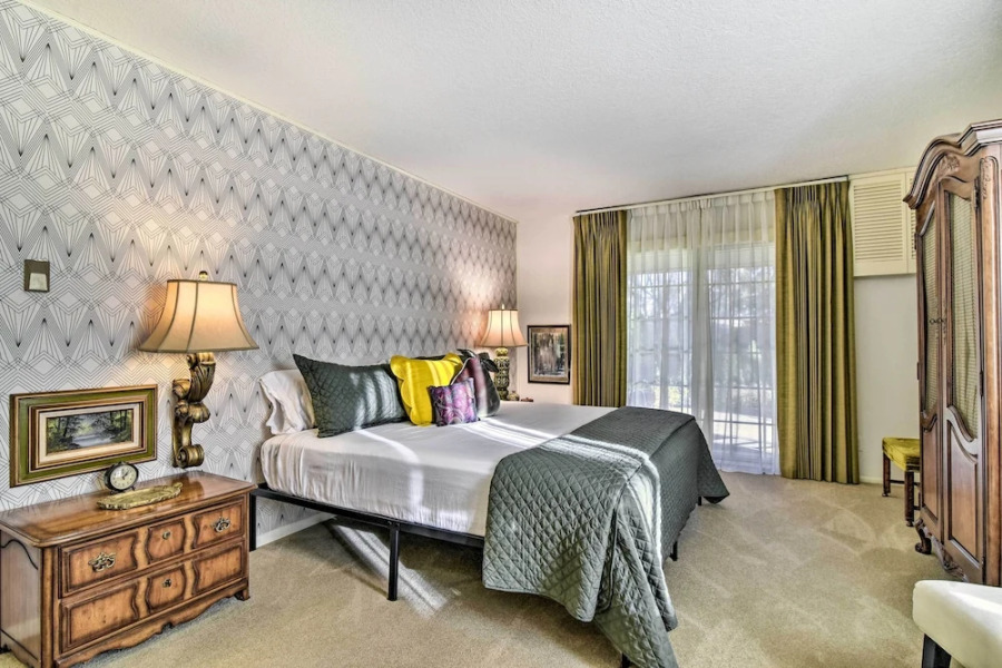 Spacious Hillsboro Home ~ 18 Mi to Portland!