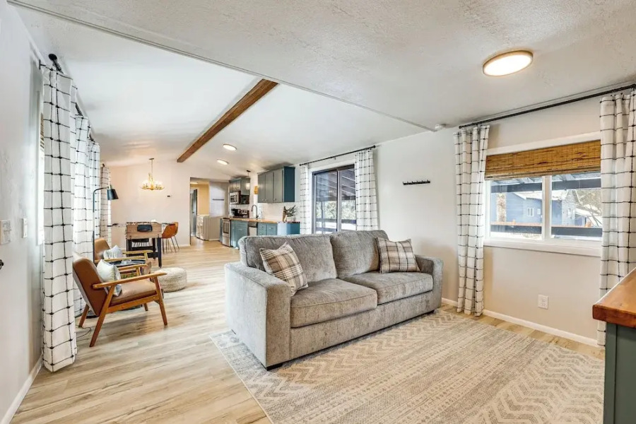 Downtown Cascade Vacation Rental < 1 Mi to Lake!