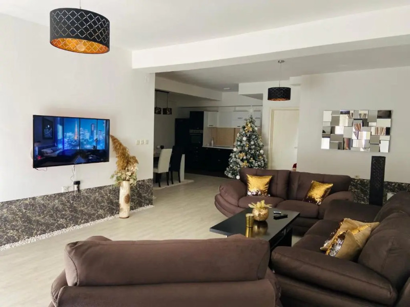 Gold Luxury Apartment